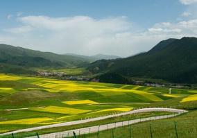 [兰州-张掖-嘉峪关-敦煌-鸣沙山-乌鲁木齐-吐鲁番-天山天池-喀纳斯三卧13日游]